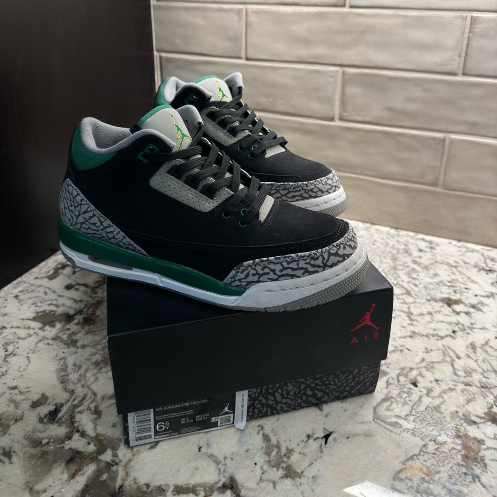 Pine Green Jordan 3s GS